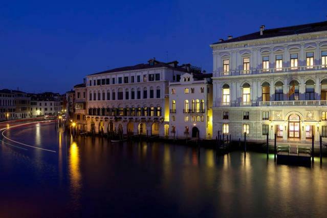Key Location Near Palazzo Grassi Villa Venedig Eksteriør billede